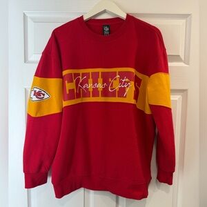 Kansas City Chiefs Crewneck Sweatshirt Men’s Large NFL Football Red Yellow Kelce